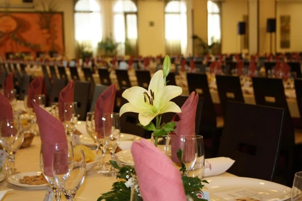 ***  Hotel Sierra Las Villas Villacarrillo Spain